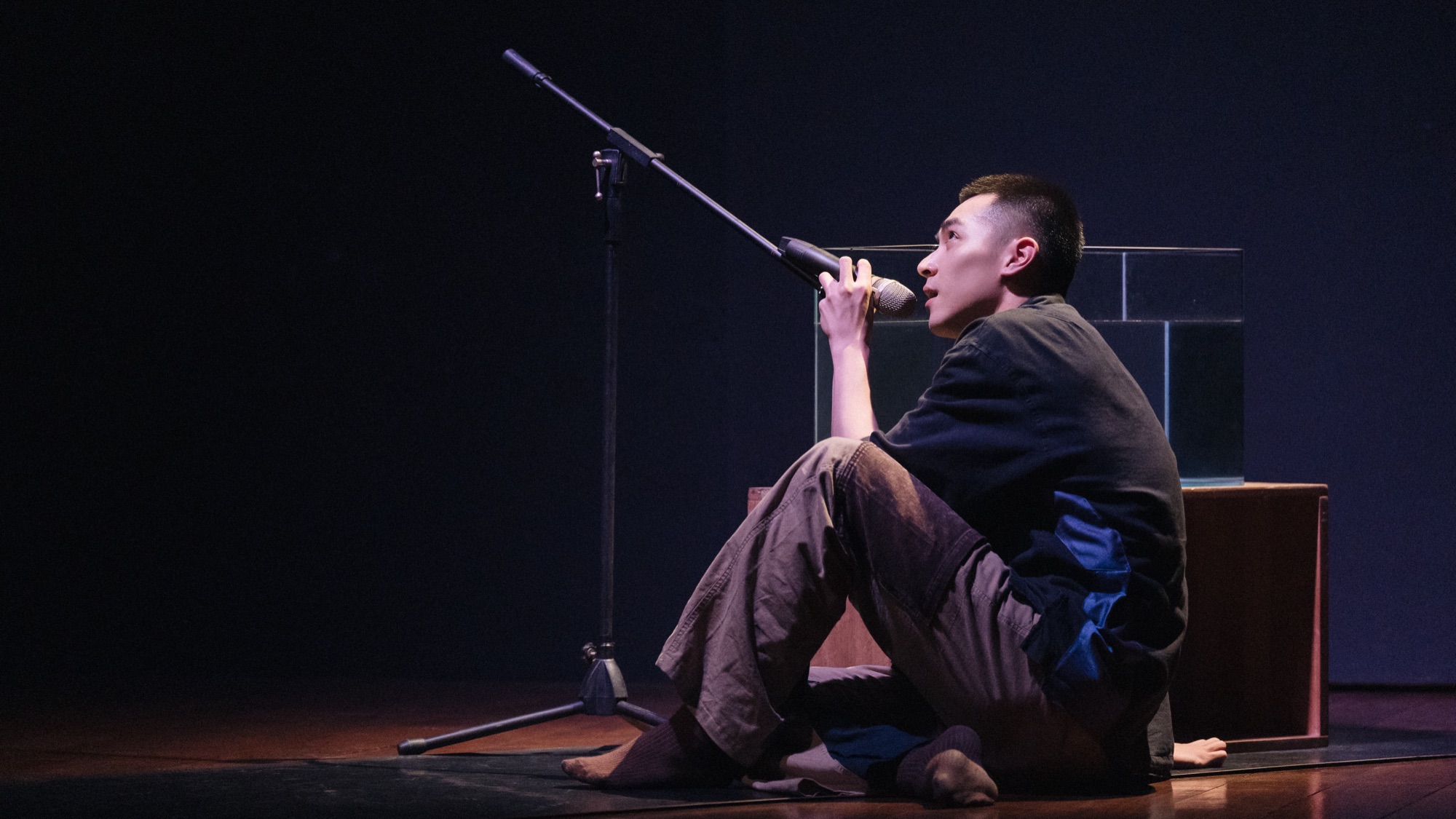 Stage Lighting Technology and Material
